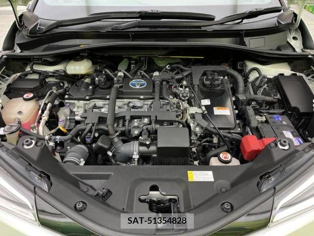 Toyota C-HR 2017-05 220652-18