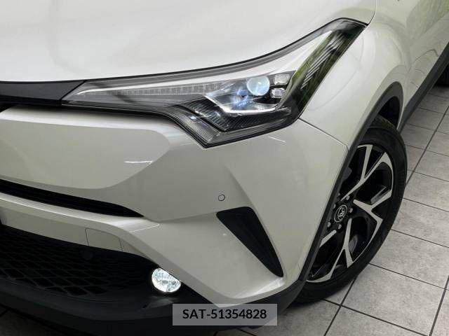 Toyota C-HR 2017-05 220652-12