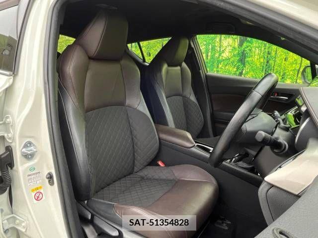 Toyota C-HR 2017-05 220652-8