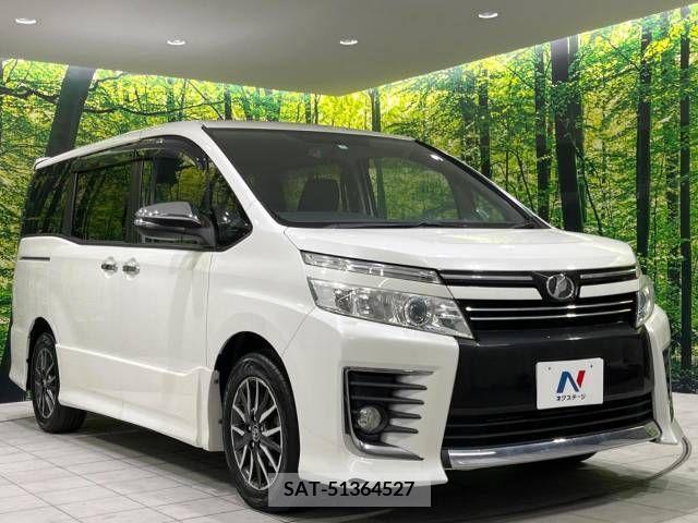 Toyota VOXY 2015-05 213048-17