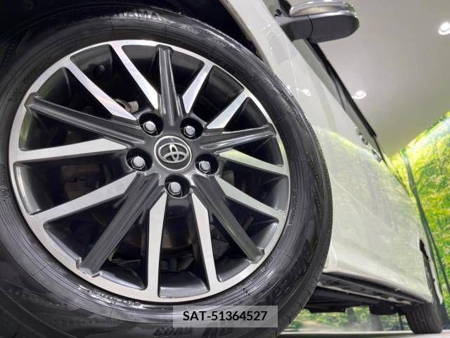 Toyota VOXY 2015-05 213048-14
