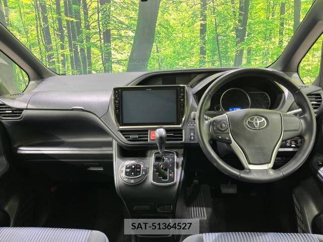 Toyota VOXY 2015-05 213048-1