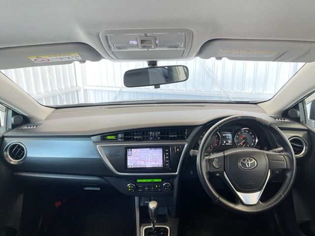 Toyota AURIS 2014-08 4216-1