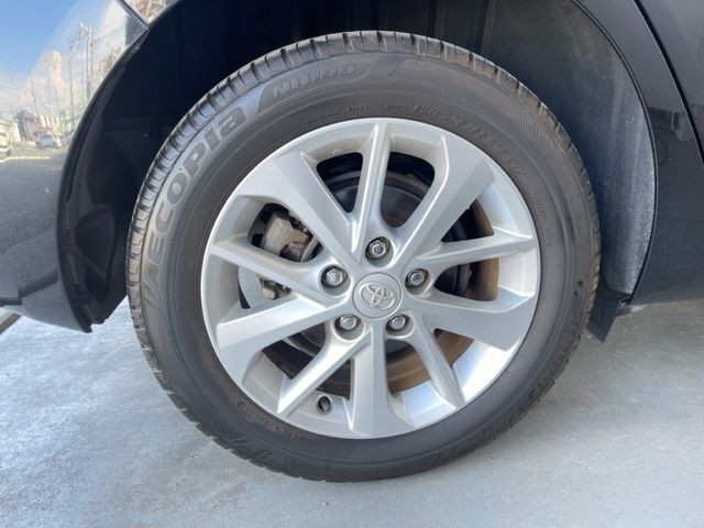 Toyota AURIS 2014-08 4216-26