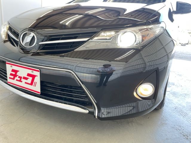 Toyota AURIS 2014-08 4216-23