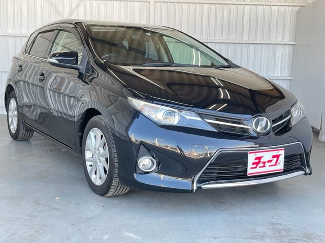 Toyota AURIS 2014-08 4216-6