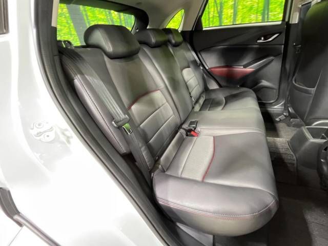 Mazda CX-3 2015-02 21168-9