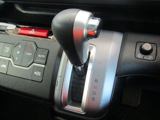 Honda e 2014-11 28611-19