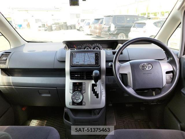 Toyota VOXY 2009-08 321303-2