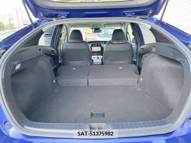 Toyota PRIUS 2015-12 393448-10