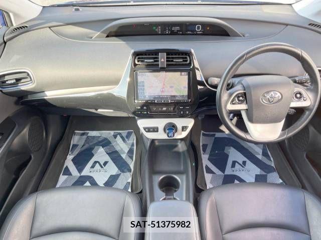 Toyota PRIUS 2015-12 393448-1