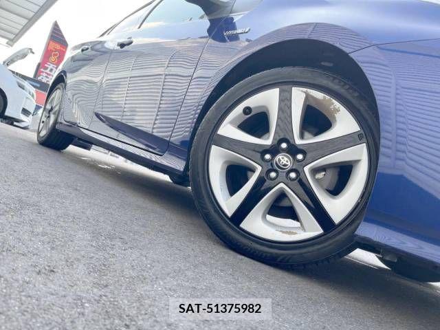 Toyota PRIUS 2015-12 393448-12