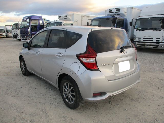Nissan NOTE 2017-01 27636-1
