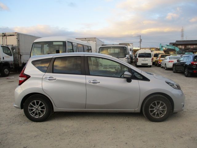 Nissan NOTE 2017-01 27636-7