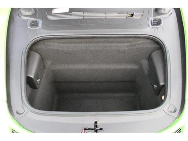 Porsche 911 2019-03 17558-7