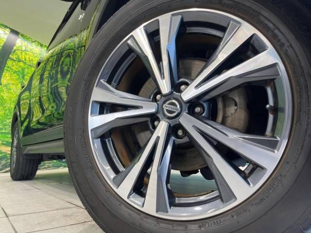 Nissan X-TRAIL 2018-09 13469-13