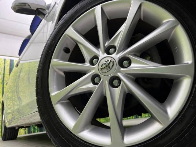 Toyota PRIUS ALPHA 2014-01 181323-13