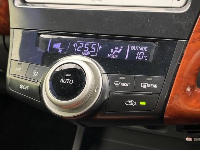Toyota PRIUS ALPHA 2014-01 181323-6