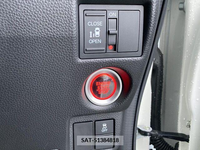 Honda N BOX CUSTOM 2018-09 208745-9