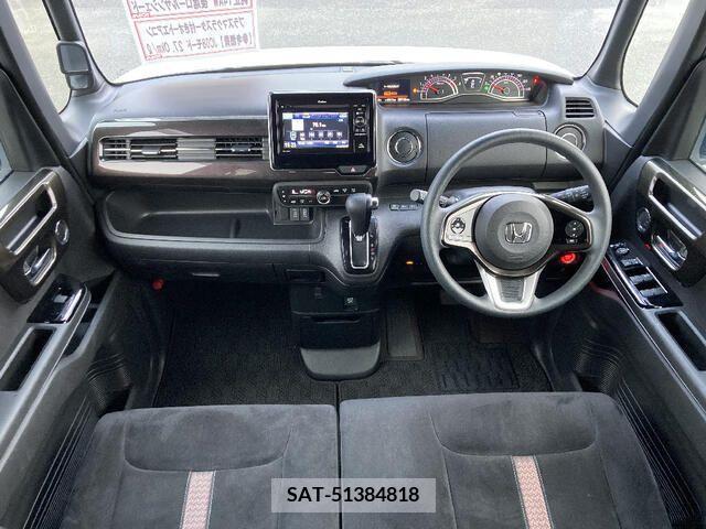 Honda N BOX CUSTOM 2018-09 208745-2