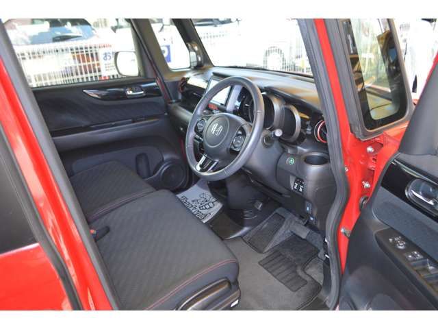 Honda N BOX CUSTOM 2014-08 13686-13