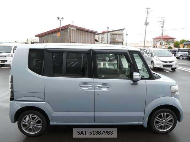 Honda N BOX 2013-03 278859-4