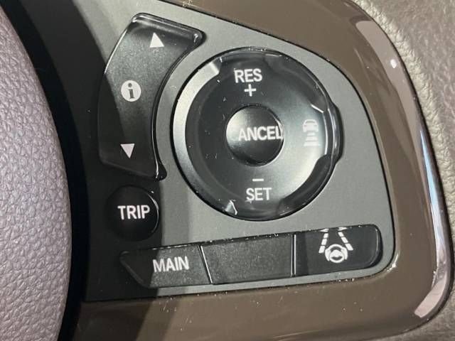 Honda N BOX 2022-03 189193-4