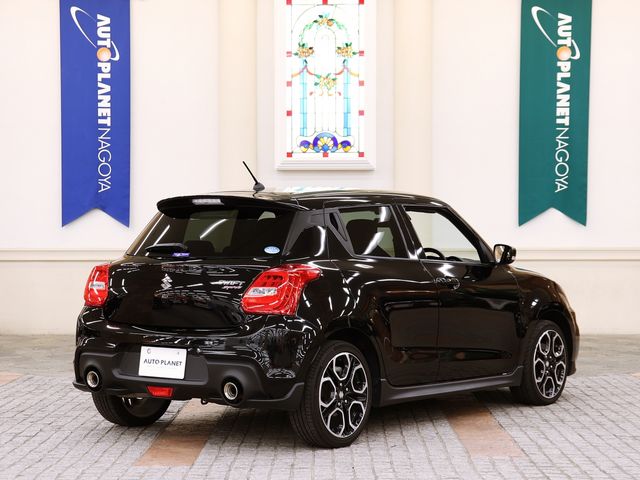 Suzuki SWIFT 2019-09 20568-2