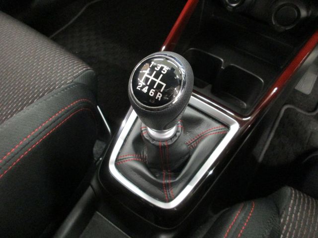 Suzuki SWIFT 2019-09 20568-4