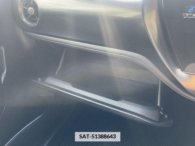 Toyota AURIS 2016-10 374078-17