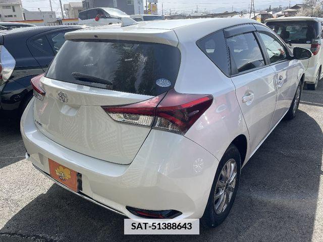 Toyota AURIS 2016-10 374078-2