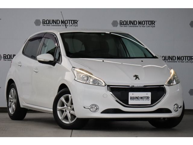 Peugeot 208 2015-09 17301-0