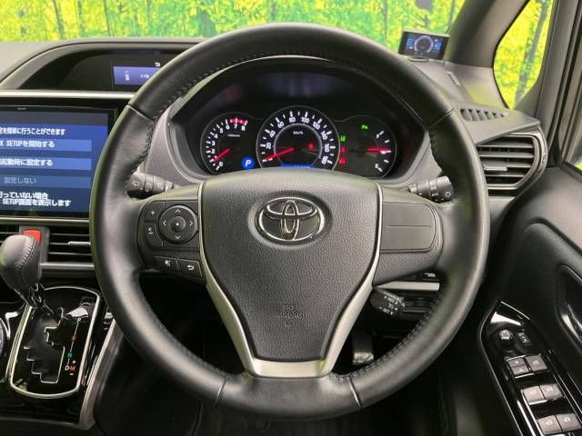 Toyota VOXY 2020-02 186193-12