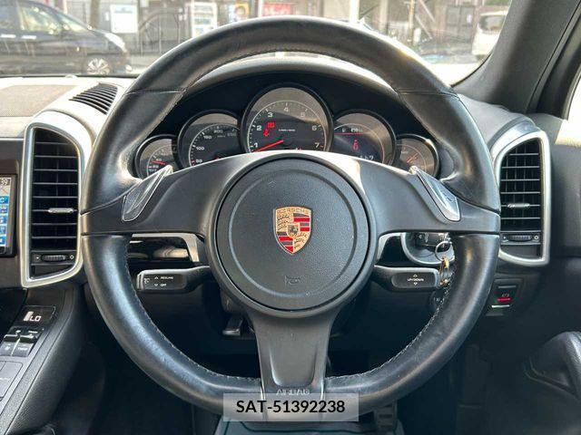Porsche CAYENNE 2013-07 366225-9