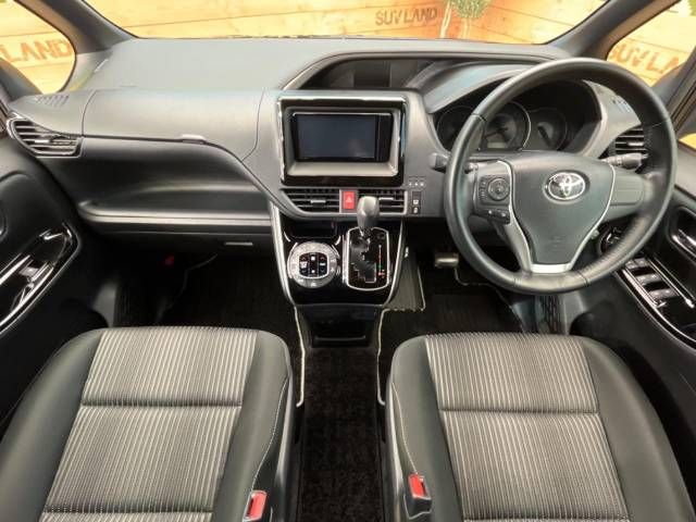 Toyota VOXY 2019-07 22969-1