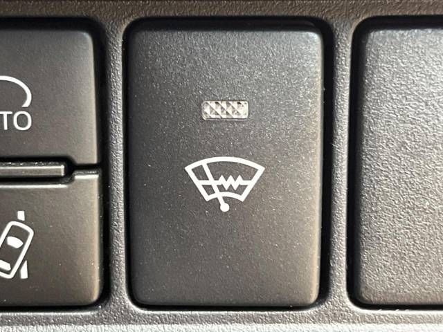 Toyota VOXY 2019-07 22969-6