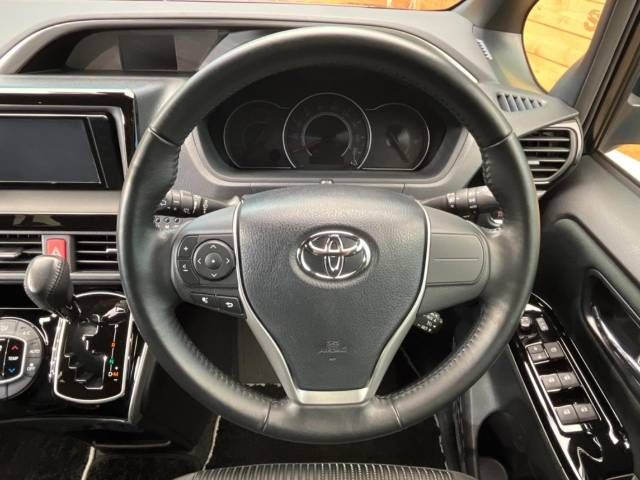 Toyota VOXY 2019-07 22969-12