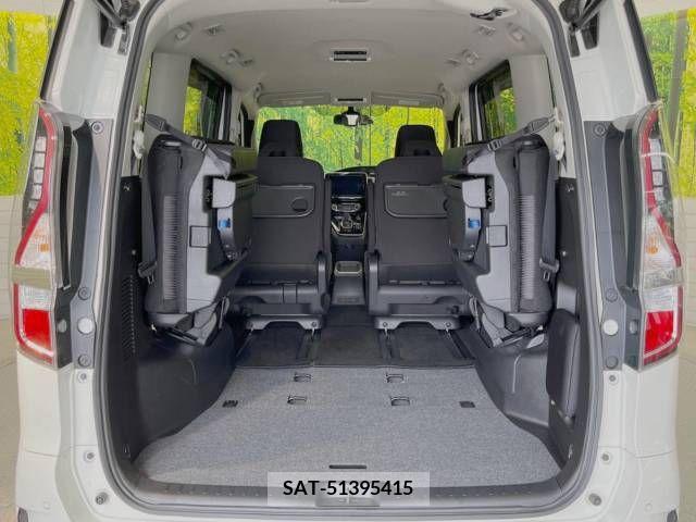 Nissan SERENA 2020-04 325082-11