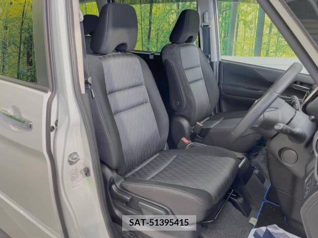 Nissan SERENA 2020-04 325082-8