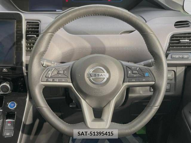 Nissan SERENA 2020-04 325082-12