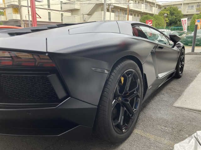 Lamborghini Aventador 2011-11 8485-7