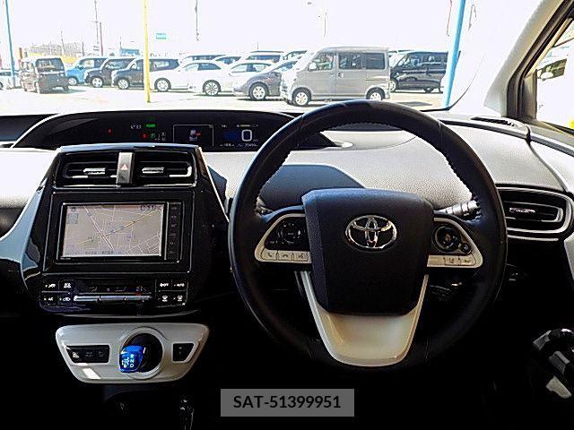 Toyota PRIUS 2018-12 215062-1