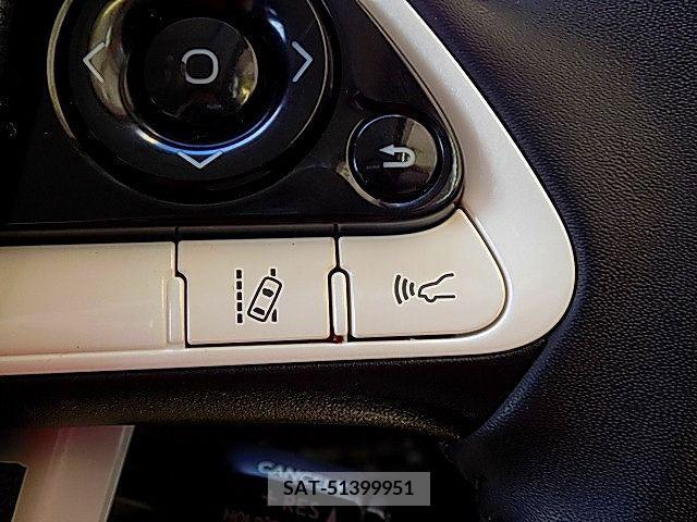 Toyota PRIUS 2018-12 215062-10
