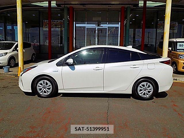 Toyota PRIUS 2018-12 215062-13