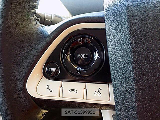 Toyota PRIUS 2018-12 215062-17