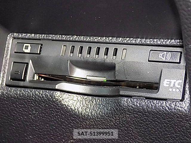 Toyota PRIUS 2018-12 215062-19