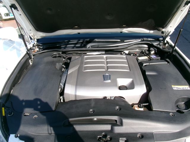 Toyota CROWN SEDAN 2011-12 185156-26