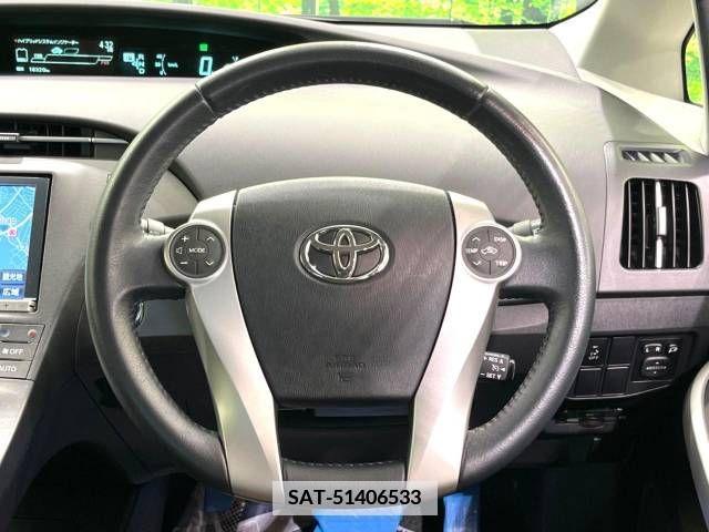 Toyota PRIUS 2013-06 377907-11