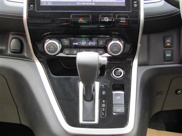Nissan SERENA 2019-01 9596-12