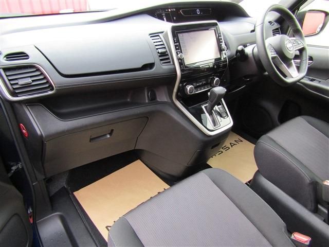Nissan SERENA 2019-01 9596-23